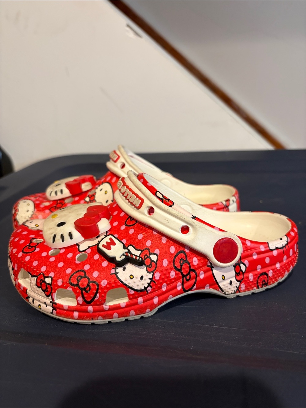 Sanrio limited edition Hello Kitty crocs sz 13c - Picture 3 of 8